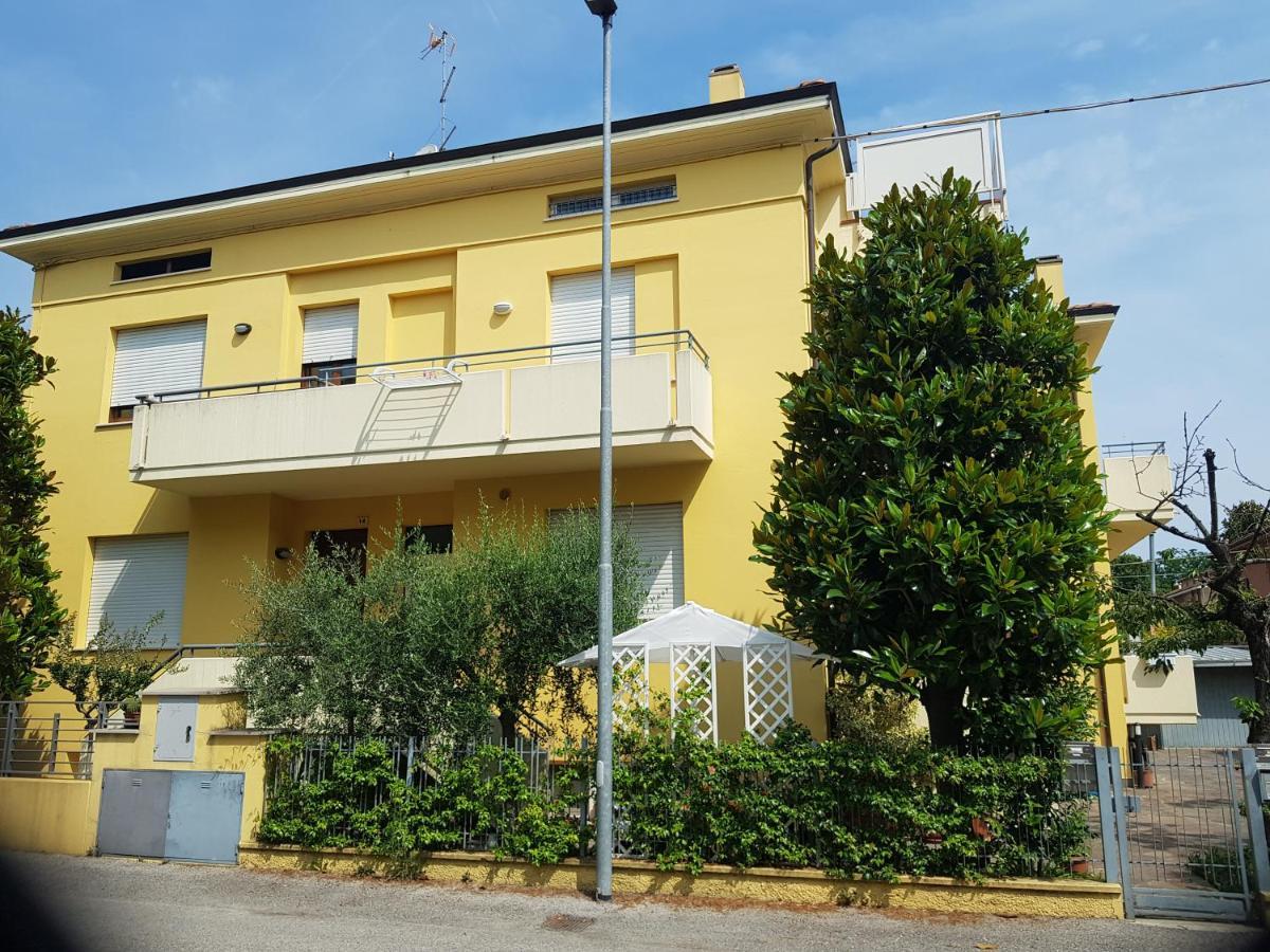 Casa Loren Apartment Pesaro Exterior foto